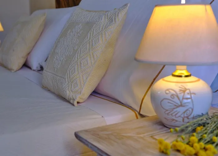 Tenute Murales Srls מלון 2*