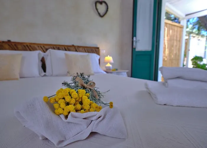 מלון Tenute Murales Srls אולביה