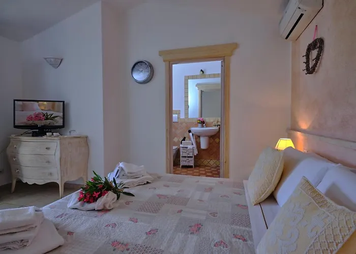 Tenute Murales Srls מלון 2*