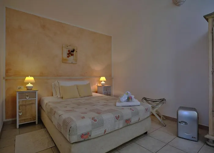 Tenute Murales Srls 2* אולביה