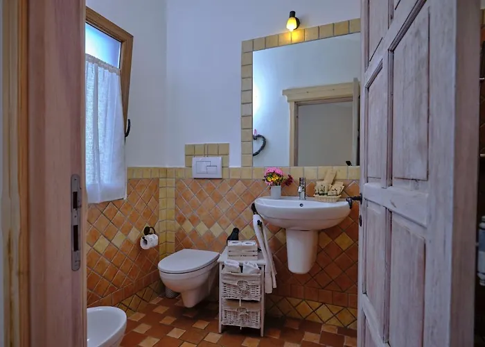 Tenute Murales Srls מלון 2*